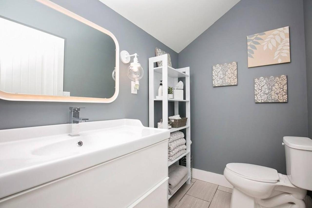 Park Carriage House Rest & Explore With Hollyhock Louisville Exterior photo